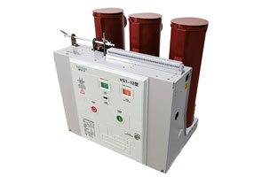 雖然VS1戶內(nèi)真空斷路器是經(jīng)常不需要進(jìn)行檢測維護(hù)的，但是一般的狀態(tài)下要是維護(hù)的時(shí)候，馬上要對其進(jìn)行細(xì)致全面的檢測了。以此來保證該電力設(shè)備運(yùn)行正常，并且延緩其真正的使用壽命。那么哪些是重點(diǎn)呢？下面VS1戶內(nèi)真空斷路器廠家雷爾沃電器小編就為大家介紹一下。